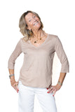 MAJESTIC FILATURES t-shirt  scollo V lino beige