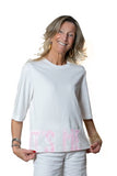Tshirt in cotone bianca dipinta a mano IT'S ME bianco rosa