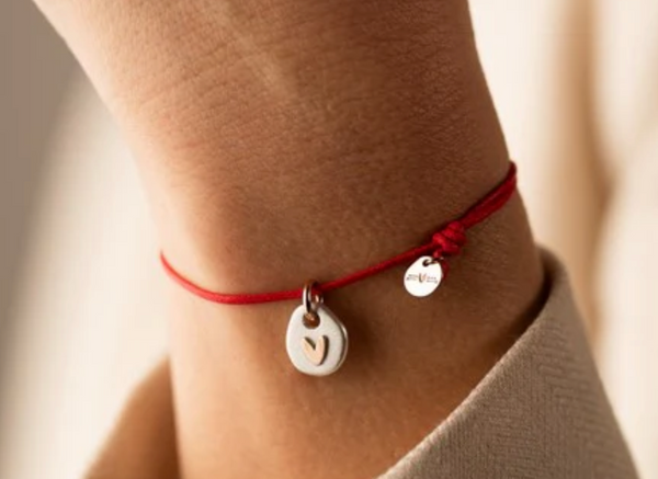 Cuori e Frecce bracciale goccia cuore con cordino