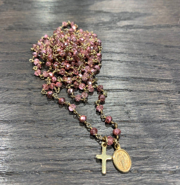 Pfmilanojewels  collana rosario 130 cm cristalli  rosa metal , argento placcato oro giallo