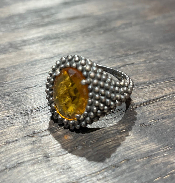 Laboratorio Orafo chevalier argento pointé pietra ovale 2 cm